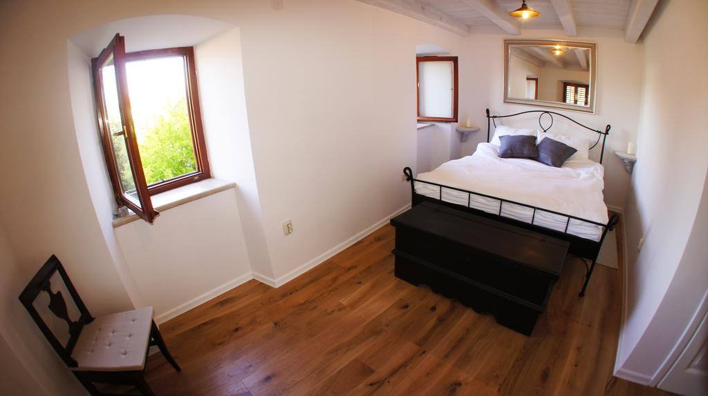 Holiday Home Villa Vanya مالي ستون الغرفة الصورة